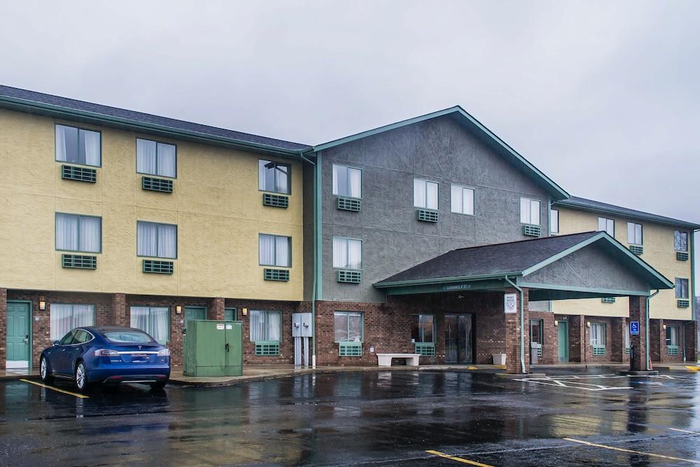 Quality Inn Streetsboro Bagian luar foto