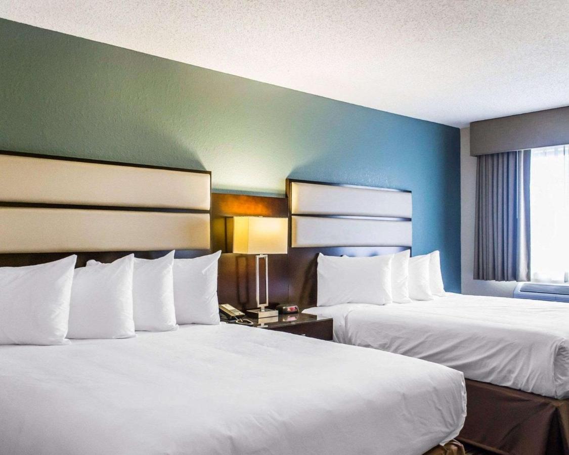 Quality Inn Streetsboro Bagian luar foto