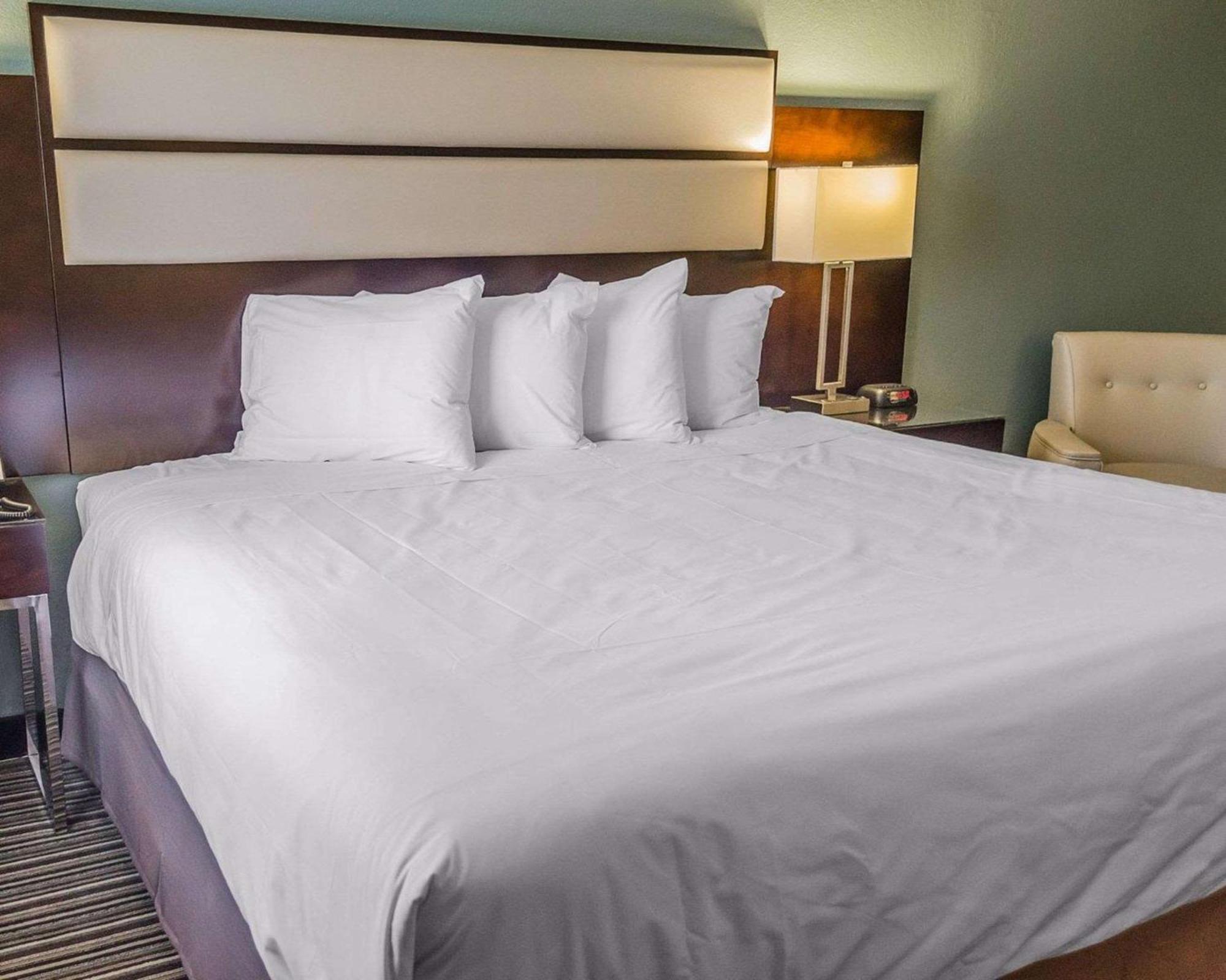Quality Inn Streetsboro Bagian luar foto
