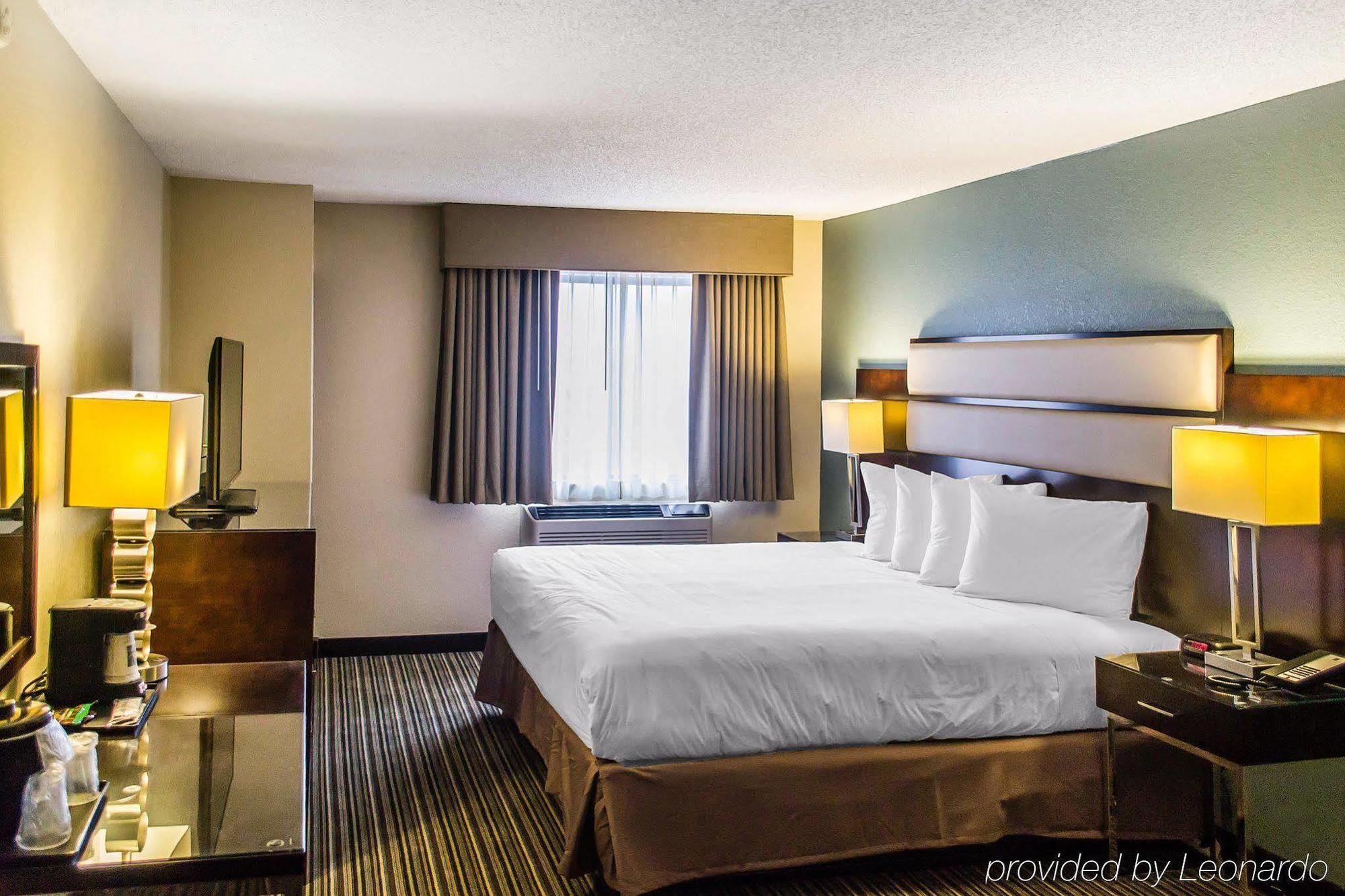Quality Inn Streetsboro Bagian luar foto